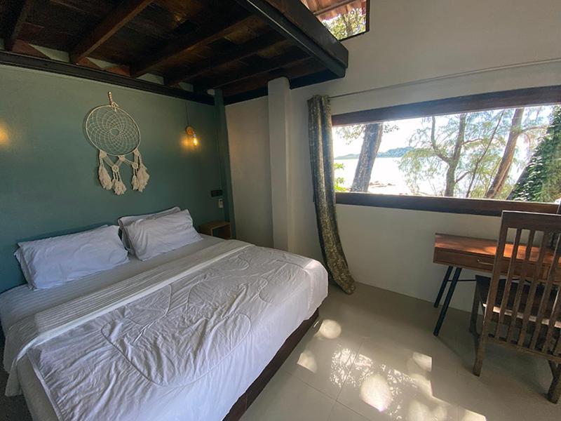 Chomjan Resort Koh Phayam Exterior photo