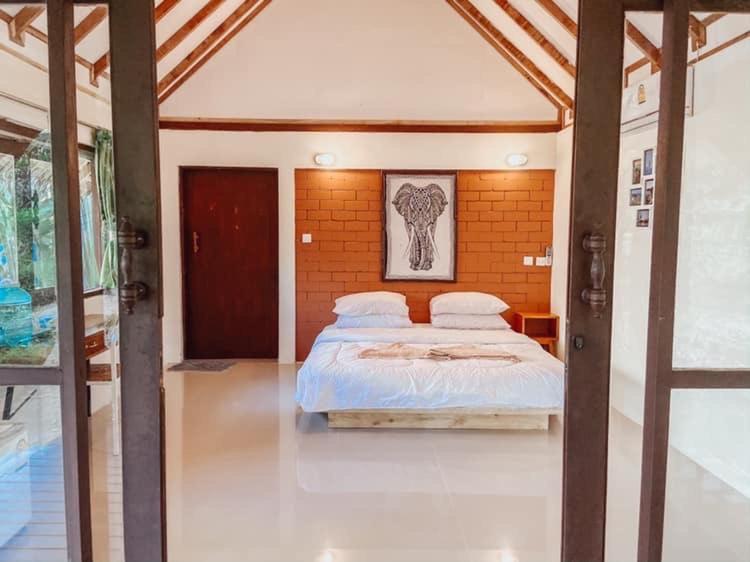 Chomjan Resort Koh Phayam Exterior photo
